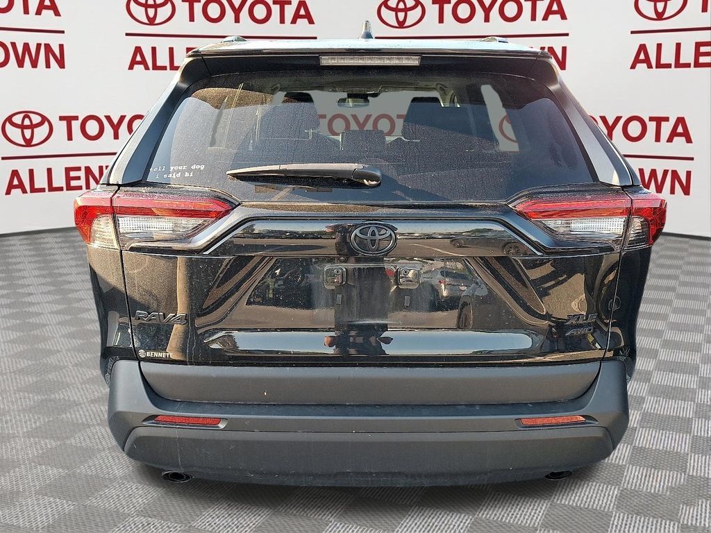 Used 2024 Toyota RAV4 XLE w/ Convenience Package AWD/4WD image 7