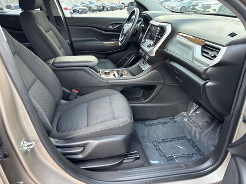 Used 2023 GMC Acadia SLE w/ Driver Convenience Package AWD/4WD image 19