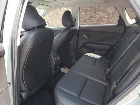 Used 2024 Hyundai Kona Limited AWD/4WD image 14