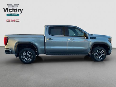 Used 2024 GMC Sierra 1500 AT4 w/ Technology Package image 18