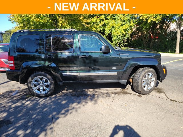 Used 2012 Jeep Liberty Sport AWD/4WD image 2