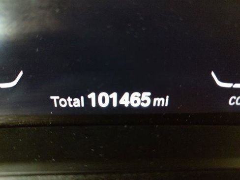 Used 2020 BMW 330i xDrive Sedan w/ Convenience Package image 6