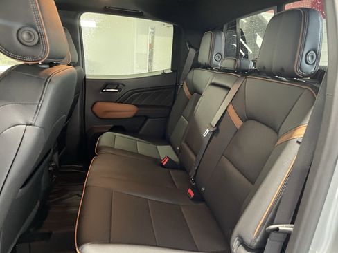 New 2025 GMC Canyon AT4 w/ Nightfall Edition image 9