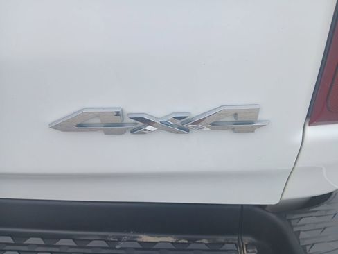 Used 2022 RAM 1500 Laramie AWD/4WD image 11