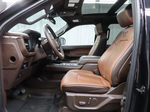 Used 2024 Ford Expedition Max King Ranch image 9