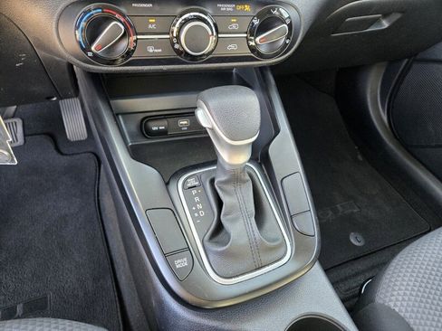 Certified 2024 Kia Soul LX w/ Option Group 015 image 20