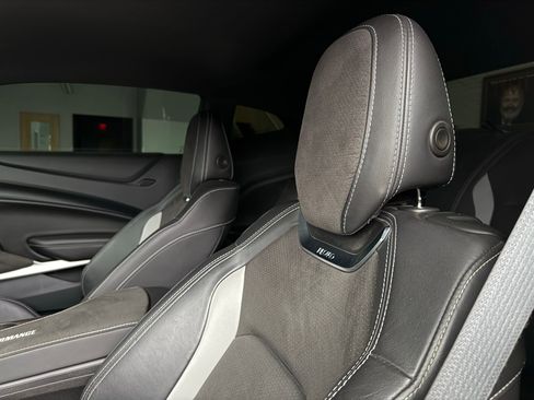 Used 2018 Chevrolet Camaro SS image 35