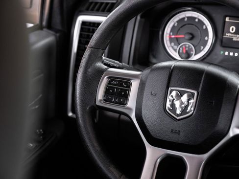 Used 2021 RAM 1500 Classic SLT image 13