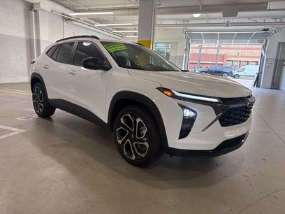 Used 2025 Chevrolet Trax RS w/ Driver Confidence Package