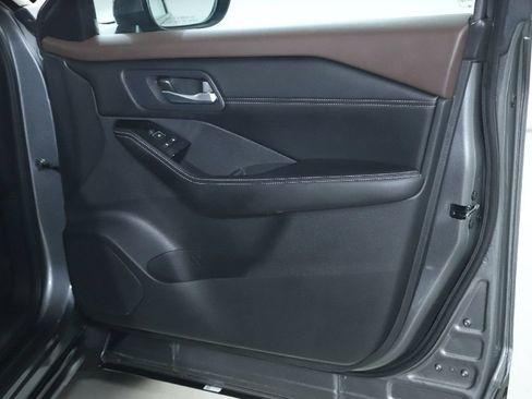 Certified 2023 Nissan Rogue SL AWD/4WD image 35