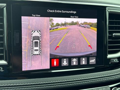 New 2025 Chrysler Pacifica Select FWD image 35