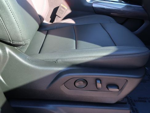 Used 2025 Chevrolet Silverado 1500 LTZ w/ Technology Package image 40