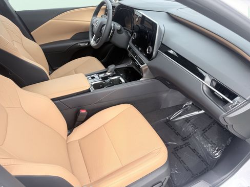 Used 2026 Lexus RX 350 w/ Cold Area Package image 49