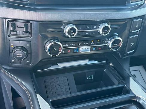 Used 2024 Ford F250 Platinum AWD/4WD image 33