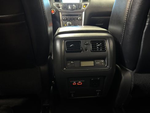 Used 2020 Nissan Pathfinder SL image 33