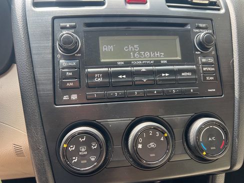 Used 2013 Subaru Crosstrek 2.0i Premium image 21