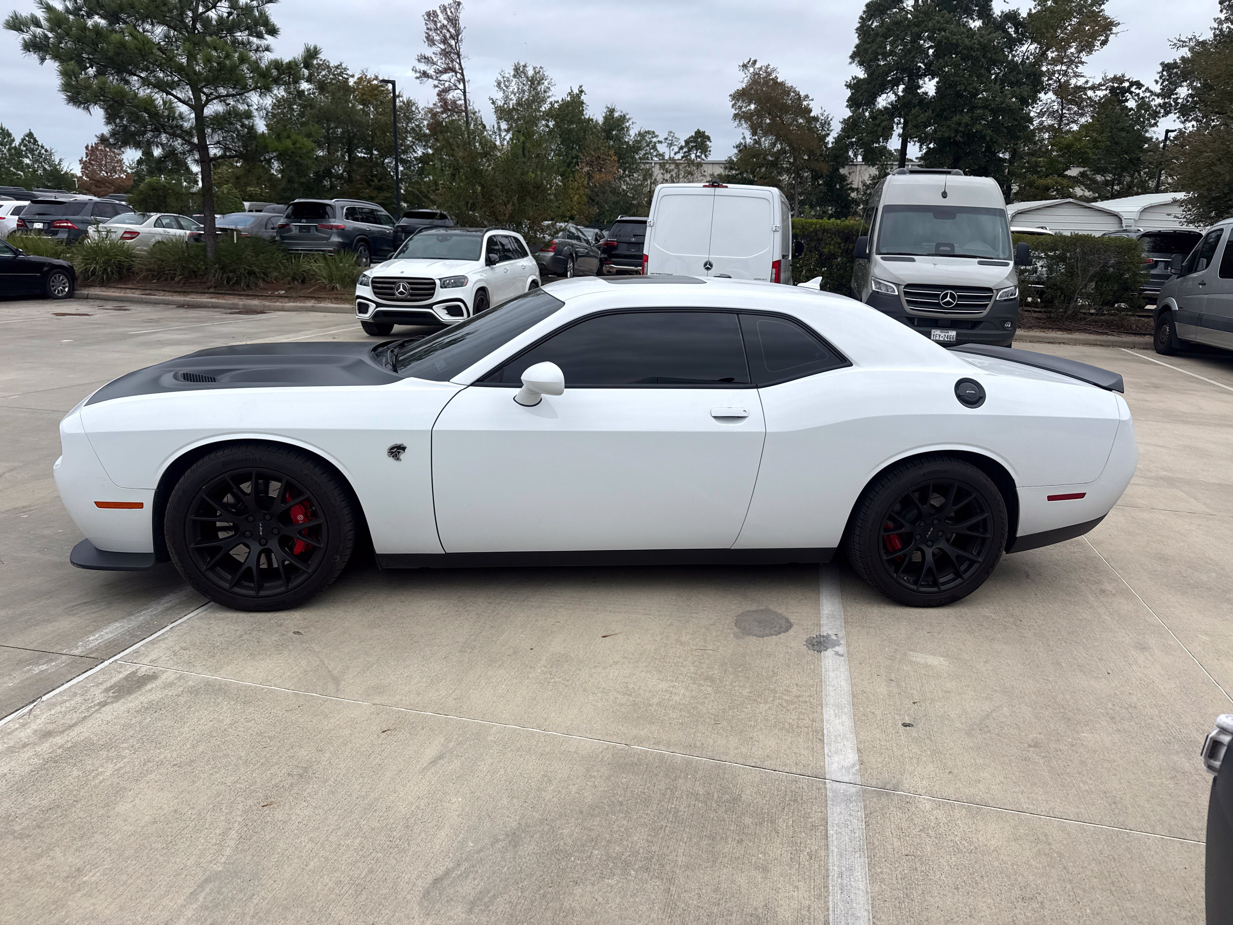 Used 2016 Dodge Challenger SRT Hellcat RWD image 7