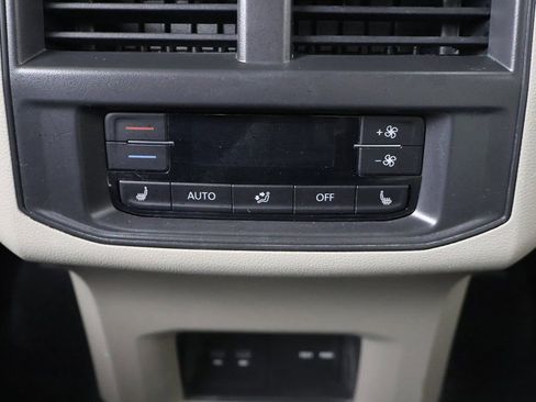 Used 2023 Volkswagen Atlas SEL Premium image 58