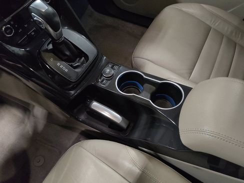 Used 2015 Ford Escape Titanium image 26