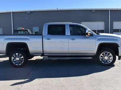 Used 2018 GMC Sierra 2500 Denali w/ Duramax Plus Package