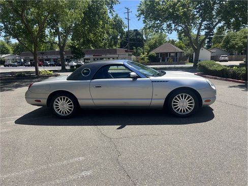Used 2004 Ford Thunderbird image 4