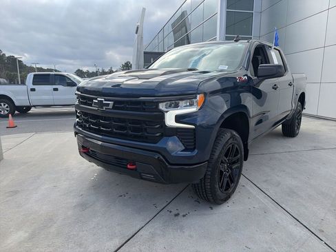 Used 2022 Chevrolet Silverado 1500 LT Trail Boss image 1