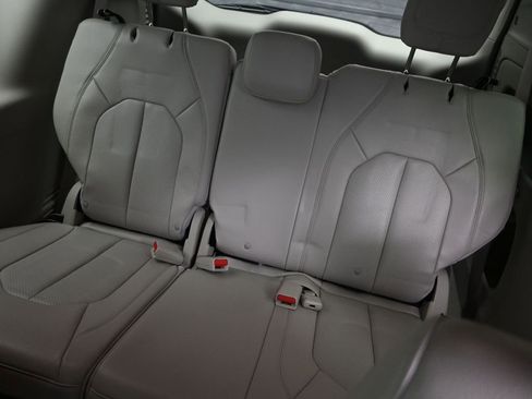 Used 2020 Chrysler Pacifica Touring-L Plus w/ Tire & Wheel Group image 30