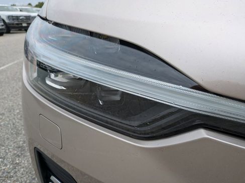 Certified 2023 Volvo XC60 B5 Ultimate w/ Climate Package AWD/4WD image 10