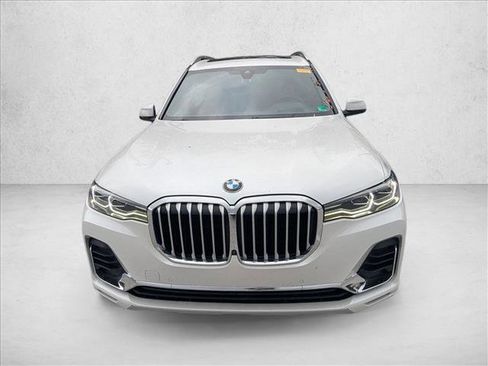 Used 2022 BMW X7 xDrive40i w/ Premium Package image 2
