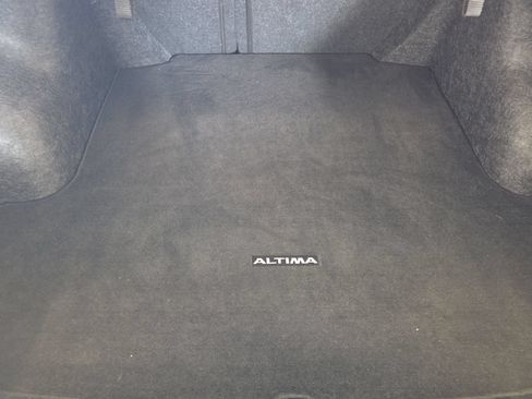 Used 2023 Nissan Altima 2.5 SV FWD image 12