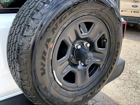 Used 2020 Jeep Wrangler Sport AWD/4WD image 31