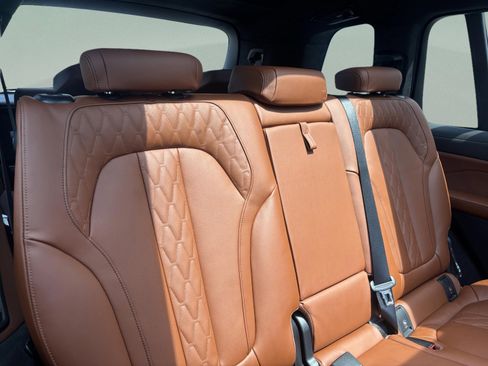 New 2026 BMW X7 M60i AWD/4WD image 26