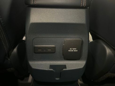 Used 2025 Ford Maverick Lariat w/ 4K Tow Package AWD/4WD image 18