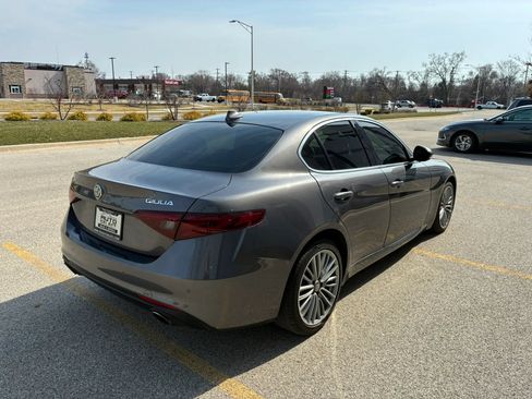 Used 2017 Alfa Romeo Giulia Ti AWD/4WD image 5