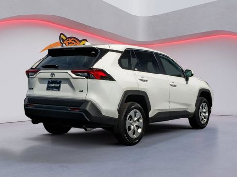 Used 2023 Toyota RAV4 LE FWD image 5