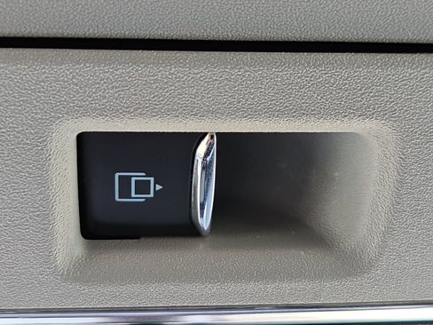 Used 2021 Ford F150 Lariat image 20