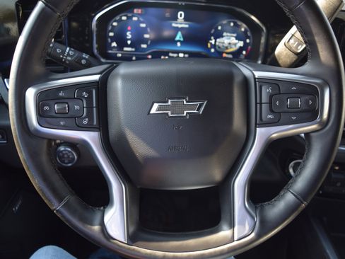Used 2025 Chevrolet Silverado 2500 LTZ w/ LTZ Plus Package AWD/4WD image 13