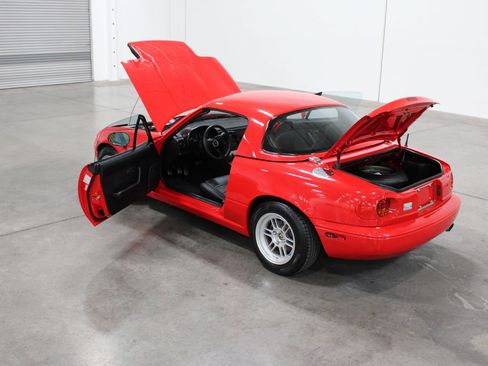 Used 1990 MAZDA MX-5 Miata RWD image 29
