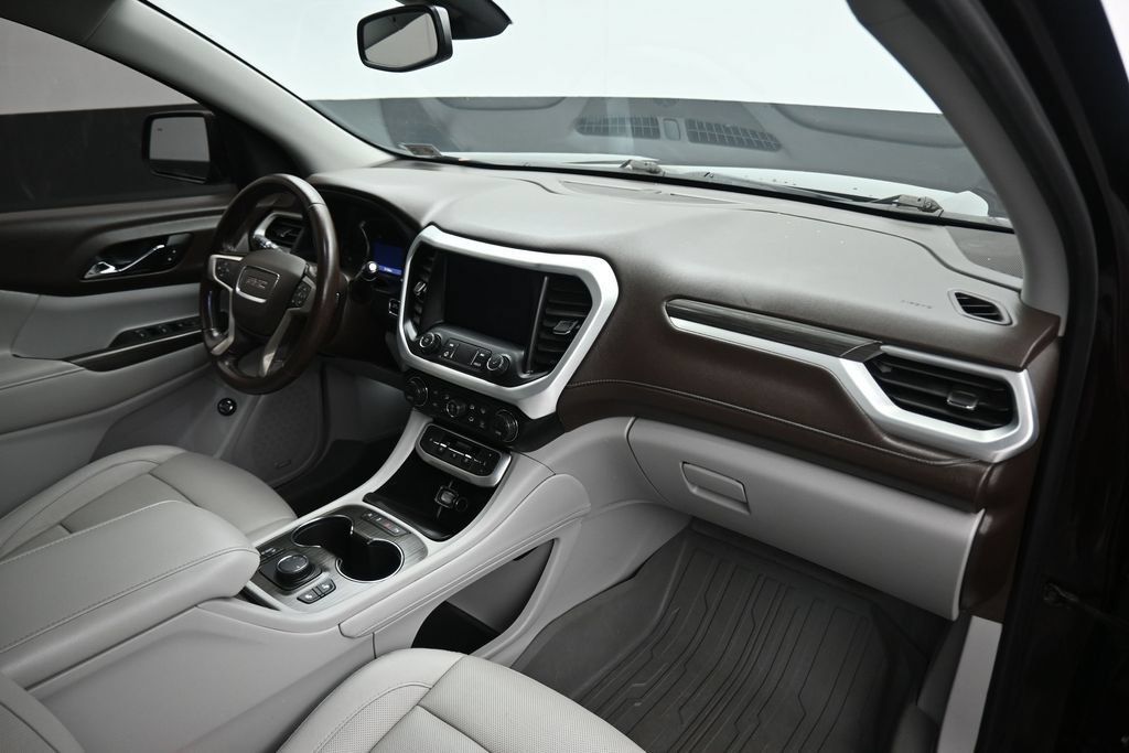 Used 2020 GMC Acadia SLT w/ Trailering Package FWD image 57