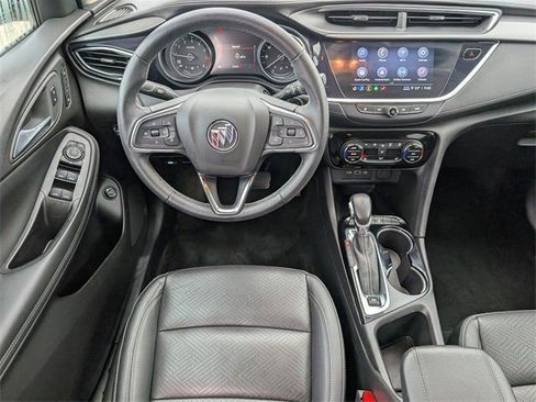 Certified 2022 Buick Encore GX Essence image 11