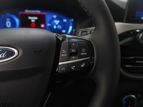 Used 2022 Ford Escape SEL w/ Technology Package image 28