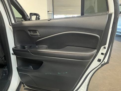 Used 2025 Honda Passport TrailSport image 16
