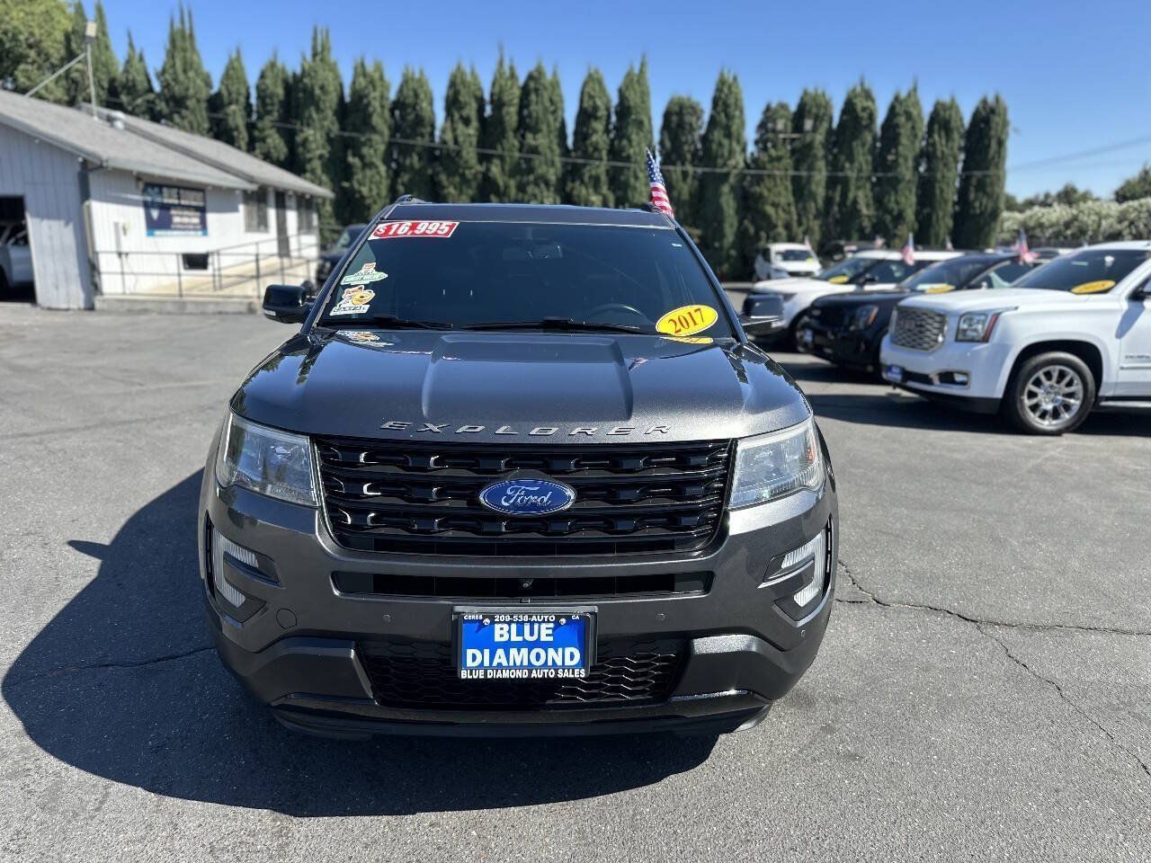 Used 2017 Ford Explorer Sport w/ Equipment Group 401A AWD/4WD image 2