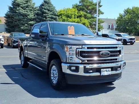 Used 2022 Ford F350 Lariat w/ Chrome Package AWD/4WD image 3