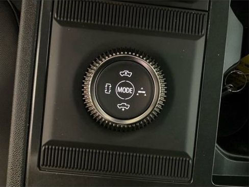 Used 2025 GMC Hummer EV 2X w/ LPO, Illumination Package image 31