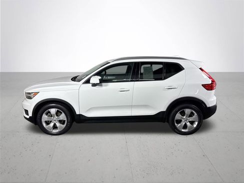 Used 2019 Volvo XC40 T5 Momentum AWD/4WD image 9