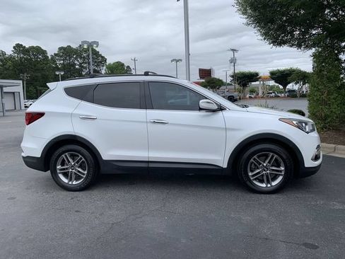 Used 2018 Hyundai Santa Fe Sport w/ 2.4L Value Package 02 FWD image 9