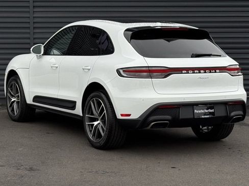 New 2026 Porsche Macan image 3
