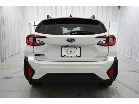 Used 2025 Subaru Crosstrek 2.0i Premium image 6