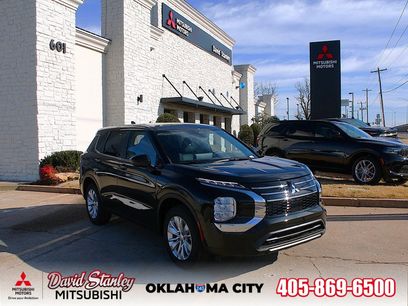 New 2026 Mitsubishi Outlander ES